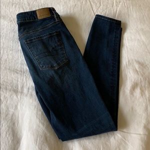 American Eagle Super High-Rise Jegging